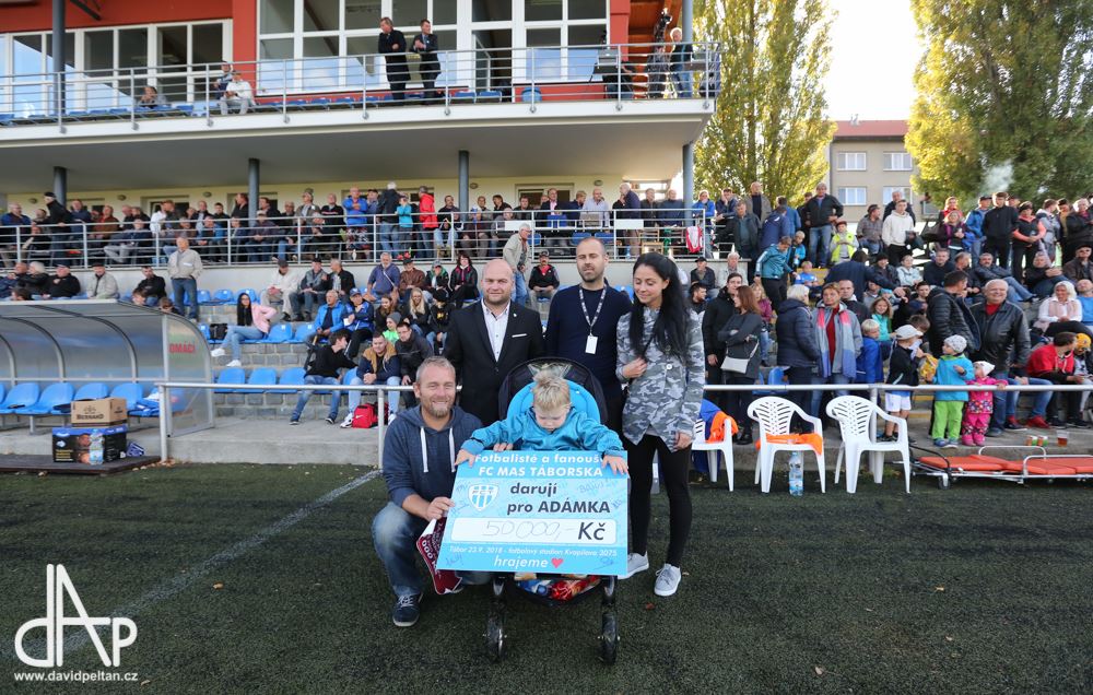 Jihočeské derby podpořilo Adámka